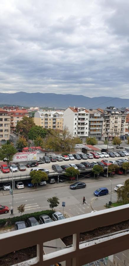 Fabulous Family Apartment, Beverly Hills Mall Area Skopje Exterior photo