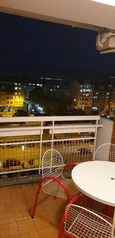 Fabulous Family Apartment, Beverly Hills Mall Area Skopje Exterior photo