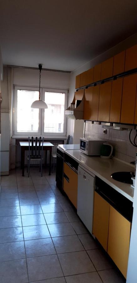 Fabulous Family Apartment, Beverly Hills Mall Area Skopje Exterior photo
