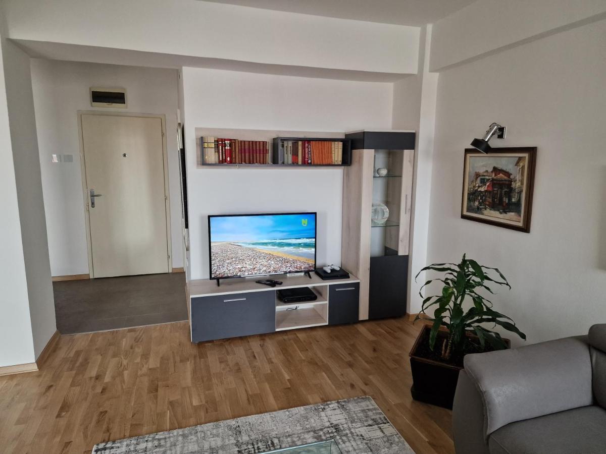 Fabulous Family Apartment, Beverly Hills Mall Area Skopje Exterior photo